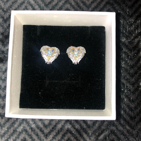 Swarovski crystal earrings 🌟 - Picture 5 of 10